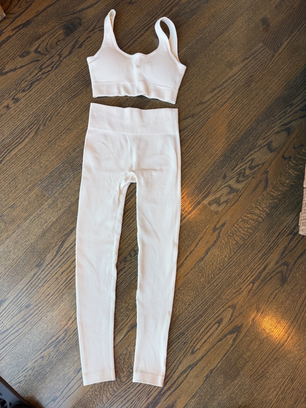 Amazon Women's Ribbed Tank & Leggings Set size small - Cream NWOT